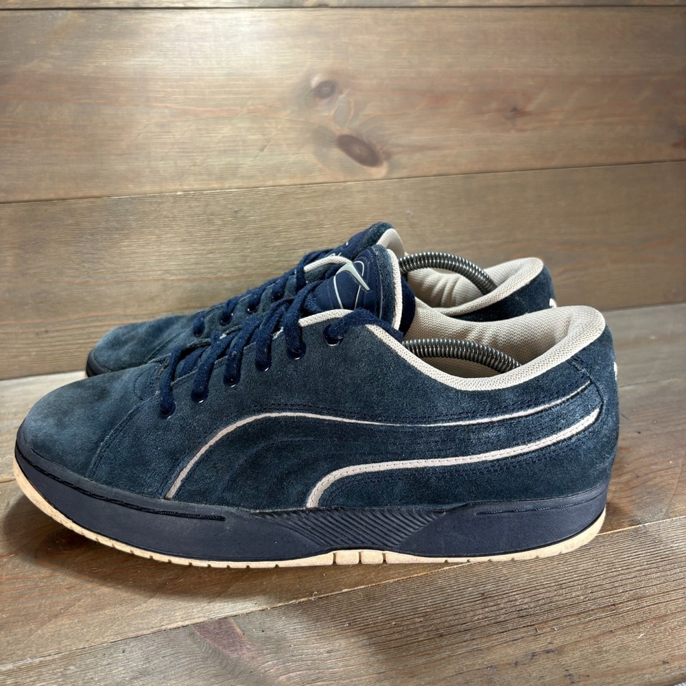 vintage Puma Suede Mens size 10 shoes Navy Suede Low Top Casual sneakers